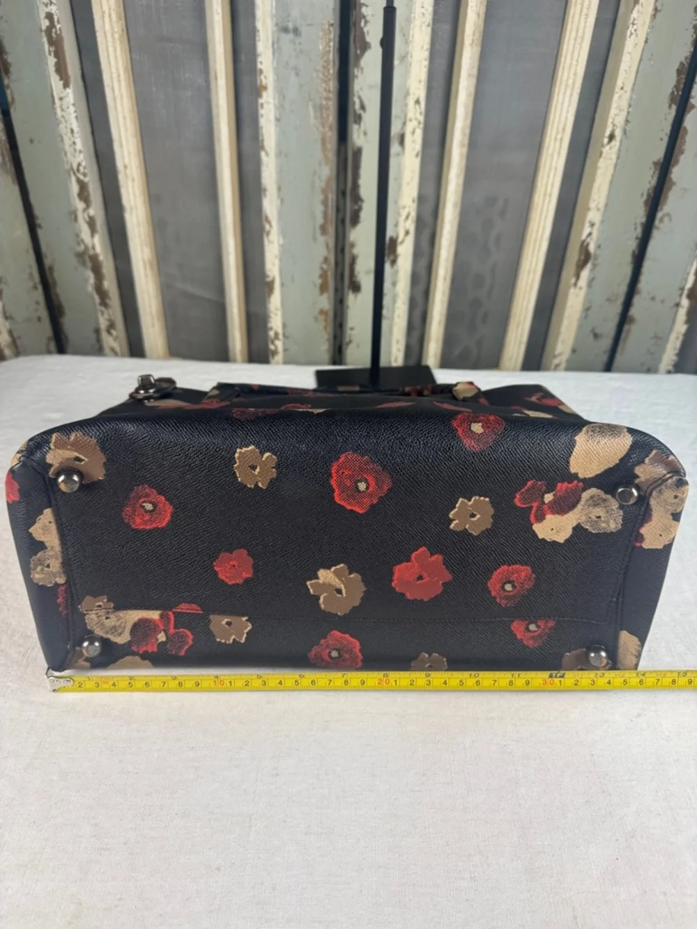 Coach Turnlock Borough Bag in Floral Print Leather. - Picture 7 of 16